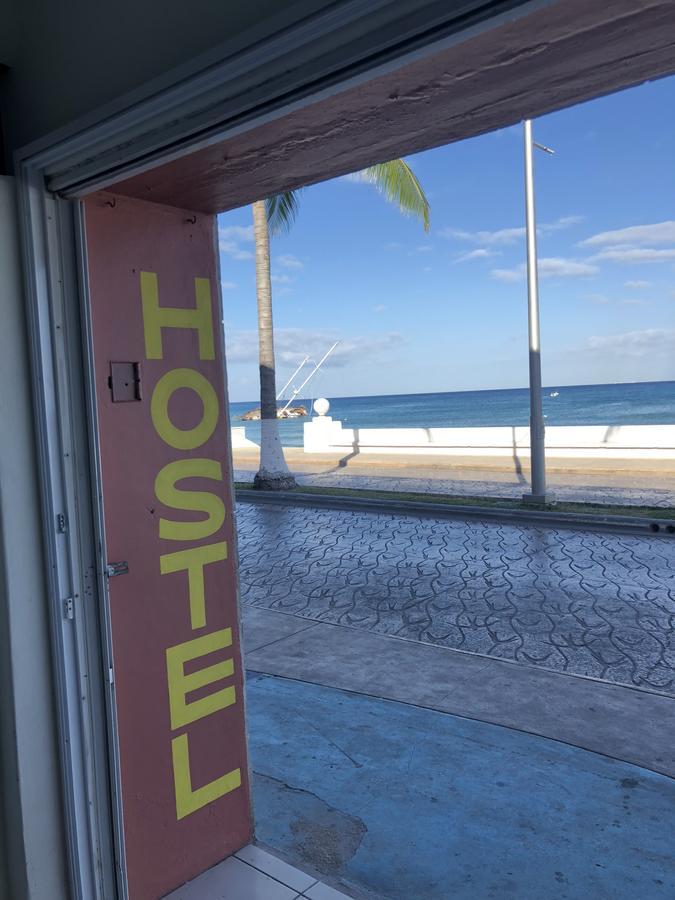 Hostel Frente Al Mar Tropico 20º 코수멜 외부 사진