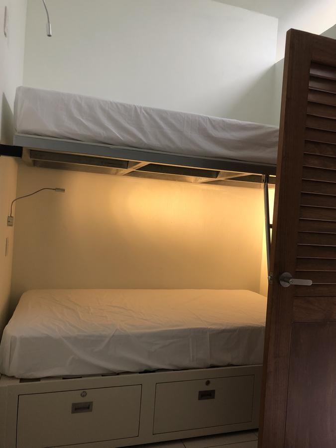 Hostel Frente Al Mar Tropico 20º 코수멜 외부 사진